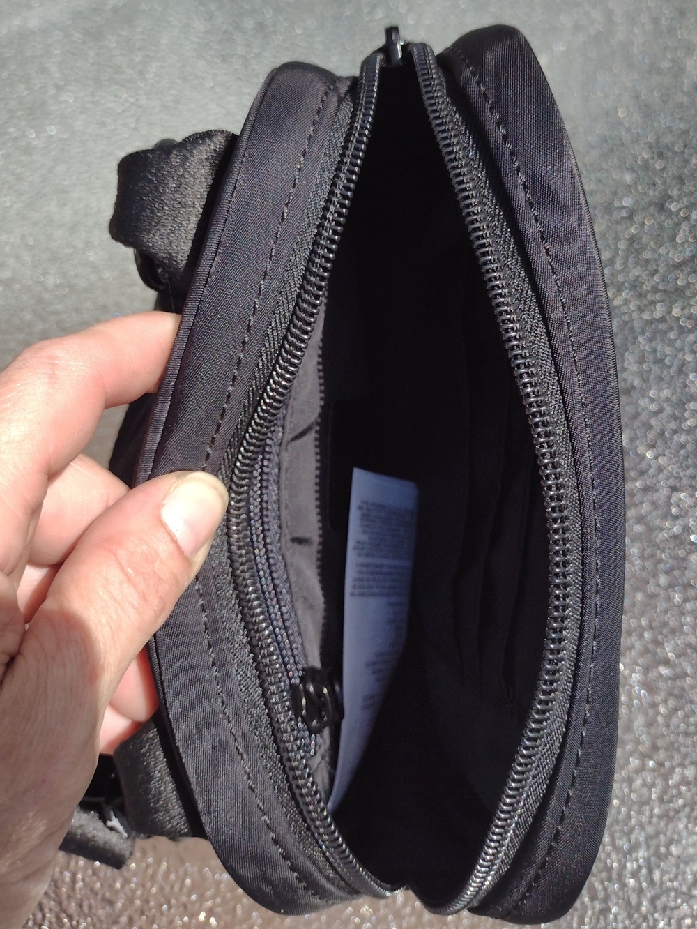 Nike Jordan Black Crossbody Pouch - Picture 3 of 5
